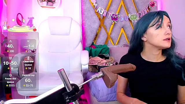 Snapshot of SussanHottye1_ chatting on 12/05/25, 10:25 SussanHottye1 online show from 12/05/25, 10:25