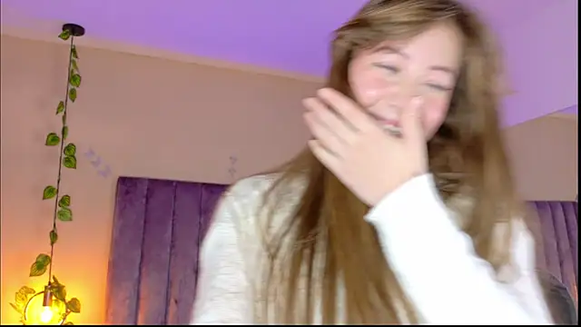 Dahlia Rousse online show from 03/31/26, 06:15