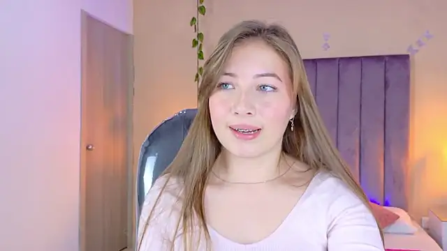 Dahlia Rousse online show from 03/27/26, 07:39