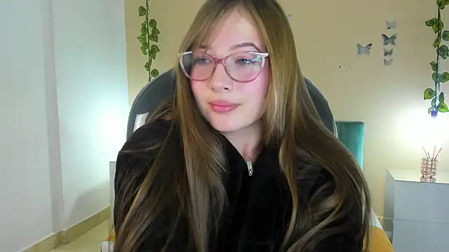 Dahlia Rousse online show from 12/20/25, 01:41