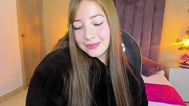 Dahlia Rousse online show from 12/03/25, 05:19