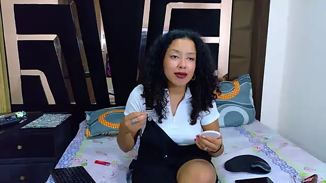 SolEvanss online show from 10/30/25, 01:59