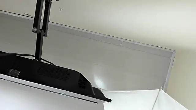 SalomeSimonz online show from 11/09/25, 07:29