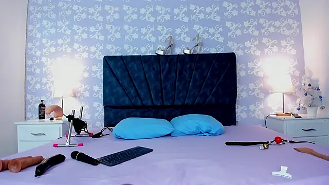 SalomeSimonz online show from 01/11/26, 07:43