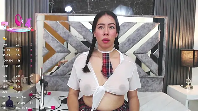 SalomeSimonz online show from 11/07/25, 08:13