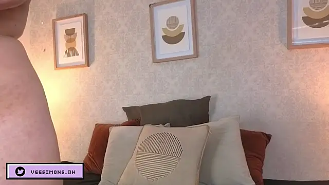 Veronica simons online show from 03/17/26, 09:18