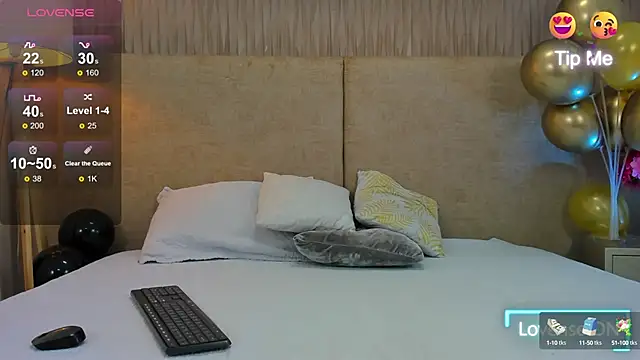 Snapshot of taylorsmiiith_ chatting on 03/12/25, 07:14 taylorsmiiith online show from 03/12/25, 07:14