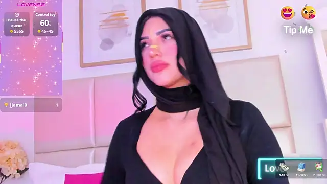 Snapshot of taylorsmiiith_ chatting on 02/27/26, 07:14 taylorsmiiith online show from 02/27/26, 07:14