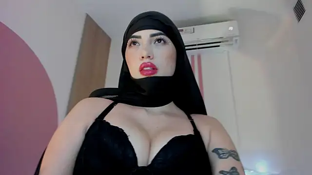 Snapshot of taylorsmiiith_ chatting on 01/07/26, 08:36 taylorsmiiith online show from 01/07/26, 08:36