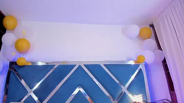 Snapshot of LucineArias chatting on 12/05/25, 01:32 LucineArias online show from 12/05/25, 01:32