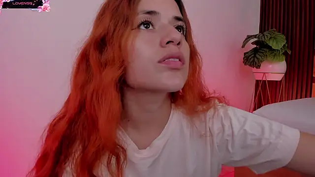Snapshot of alliss_ginger_ chatting on 04/26/26, 01:25 alliss ginger online show from 04/26/26, 01:25
