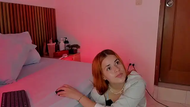 Snapshot of alliss_ginger_ chatting on 09/15/25, 07:47 alliss ginger online show from 09/15/25, 07:47