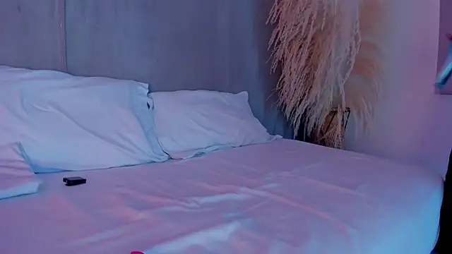 alliss ginger  online show from 11/05/25, 08:45