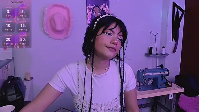 Snapshot of Mattilda_18 chatting on 09/25/25, 10:16 Mattilda 18 online show from 09/25/25, 10:16
