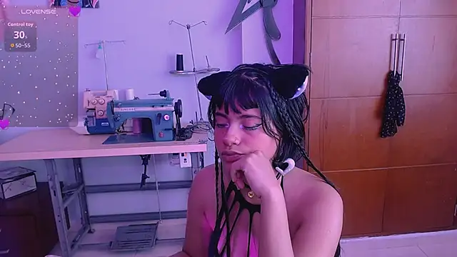 Snapshot of Mattilda_18 chatting on 10/09/25, 06:52 Mattilda 18 online show from 10/09/25, 06:52