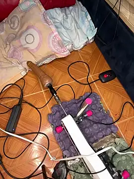 lunitasexy online show from 04/13/26, 01:42