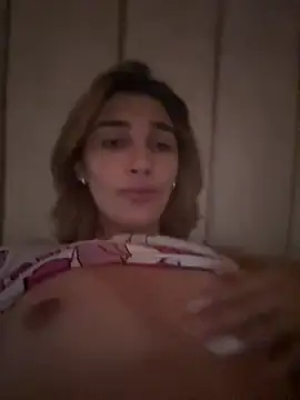 Snapshot of Queensara_ chatting on 03/02/25, 05:23 Queensara online show from 03/02/25, 05:23