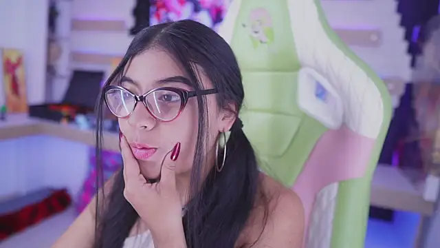 Zoee 0 online show from 01/24/25, 05:31