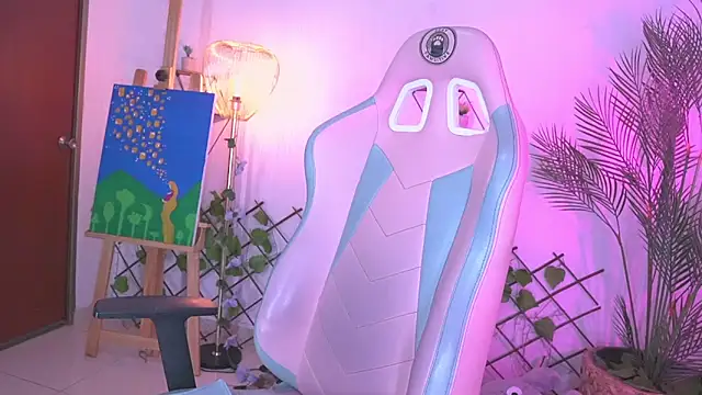 Zoee 0 online show from 01/18/25, 04:37