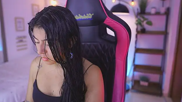 Zoee 0 online show from 01/23/25, 01:30