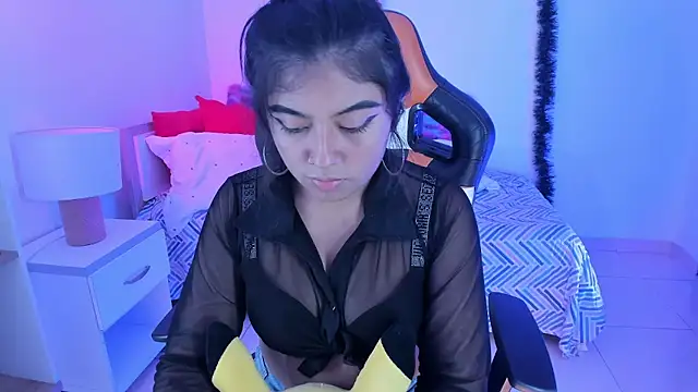 Zoee 0 online show from 01/10/25, 04:12