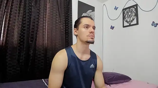 Snapshot of maxi_styles chatting on 03/21/25, 07:46 maxi styles online show from 03/21/25, 07:46