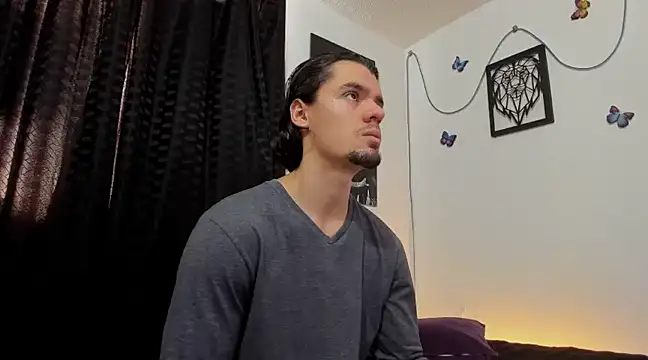 Snapshot of maxi_styles chatting on 01/28/25, 05:03 maxi styles online show from 01/28/25, 05:03