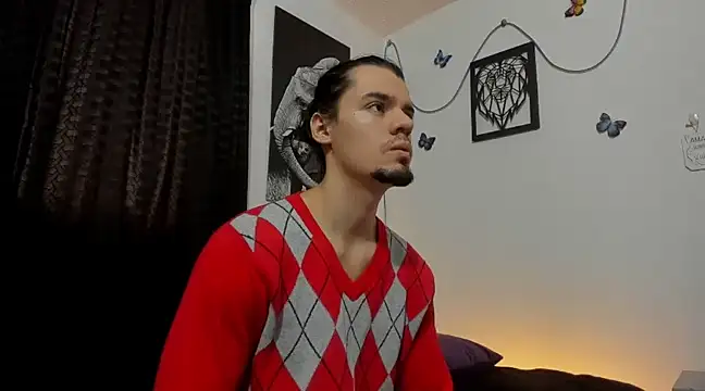 Snapshot of maxi_styles chatting on 02/25/25, 07:38 maxi styles online show from 02/25/25, 07:38