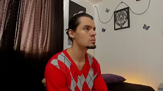 Snapshot of maxi_styles chatting on 02/24/25, 07:41 maxi styles online show from 02/24/25, 07:41