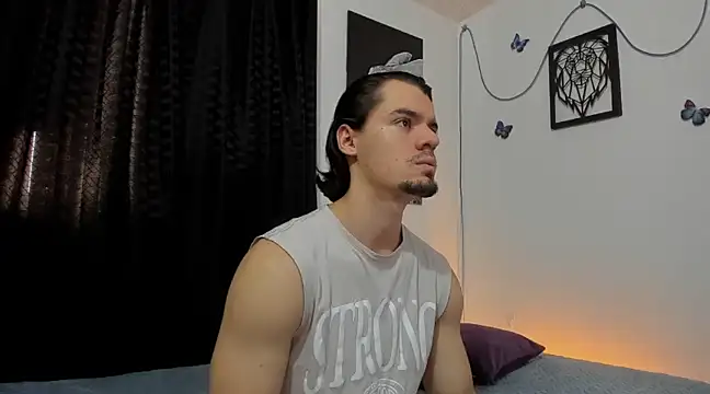 Snapshot of maxi_styles chatting on 02/12/25, 07:35 maxi styles online show from 02/12/25, 07:35