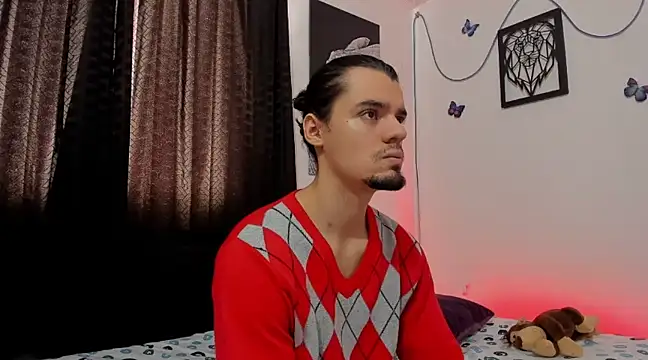 Snapshot of maxi_styles chatting on 02/27/25, 07:47 maxi styles online show from 02/27/25, 07:47