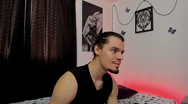 Snapshot of maxi_styles chatting on 03/02/25, 07:30 maxi styles online show from 03/02/25, 07:30