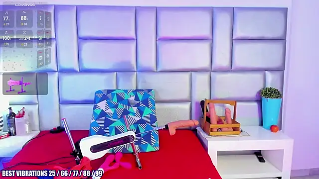 LovelyNickii online show from 12/04/25, 12:48