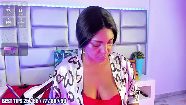 Snapshot of LovelyNickii chatting on 02/17/26, 12:57 LovelyNickii online show from 02/17/26, 12:57