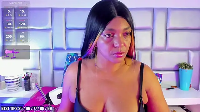 LovelyNickii online show from 12/16/25, 12:53