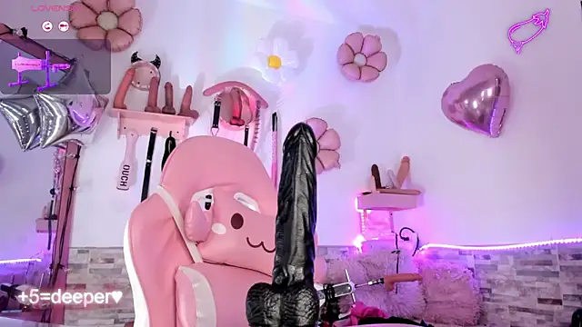 amyswallow7 online show from 12/17/25, 11:59