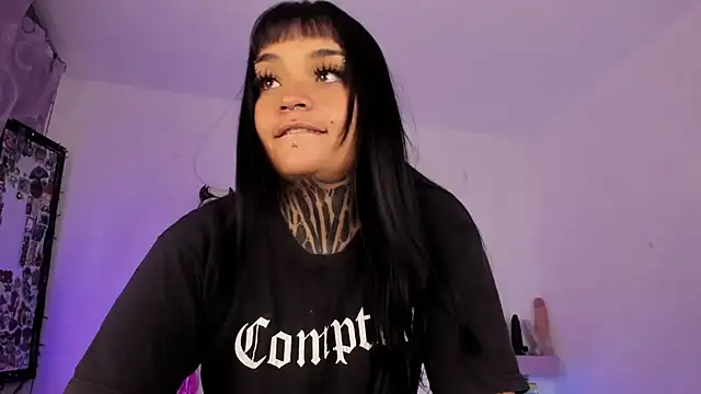 amyswallow7 online show from 02/10/26, 01:15