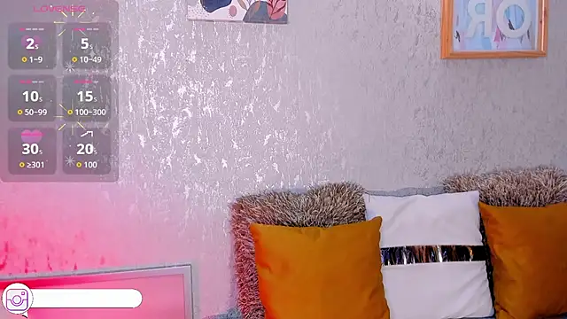 Luxury Woman online show from 02/18/26, 02:53