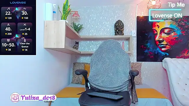 Snapshot of Luxury_Woman chatting on 02/28/25, 03:48 Luxury Woman online show from 02/28/25, 03:48