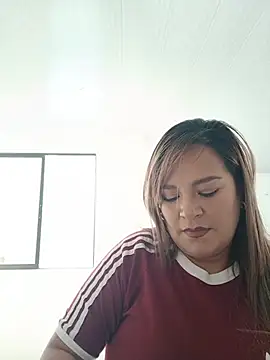 Elise-Leyton online show from 06/15/26, 04:28
