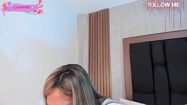 Elise-Leyton online show from 01/13/26, 06:34