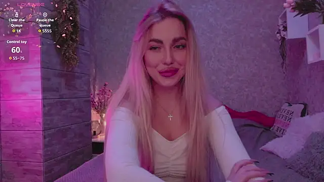 Mika Rayy online show from 09/28/25, 05:31
