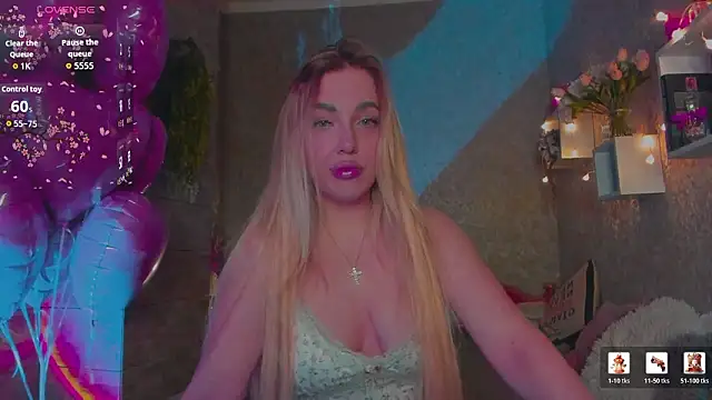 Snapshot of Mika_Rayy chatting on 02/23/26, 03:12 Mika Rayy online show from 02/23/26, 03:12