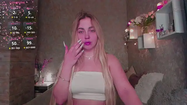 Snapshot of Mika_Rayy chatting on 01/12/26, 04:14 Mika Rayy online show from 01/12/26, 04:14