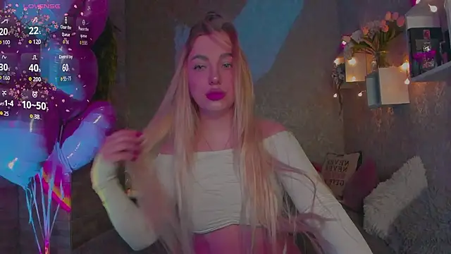 Snapshot of Mika_Rayy chatting on 02/20/26, 05:15 Mika Rayy online show from 02/20/26, 05:15