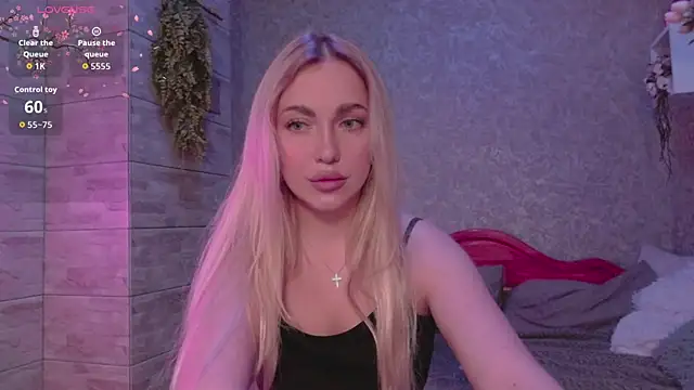 Mika Rayy online show from 10/02/25, 04:21