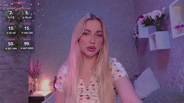 Mika Rayy online show from 10/09/25, 04:18