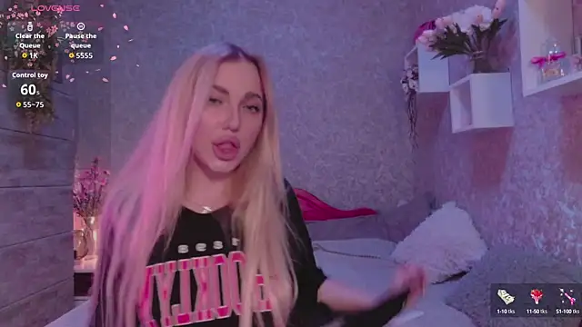 Mika Rayy online show from 10/04/25, 05:36