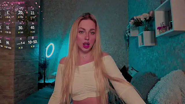 Snapshot of Mika_Rayy chatting on 10/31/25, 05:09 Mika Rayy online show from 10/31/25, 05:09