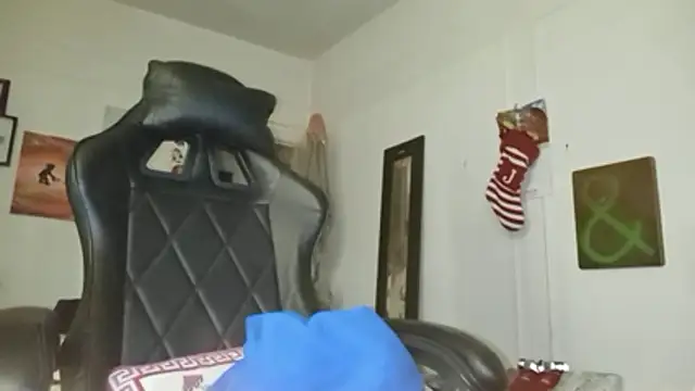 Snapshot of BaByArM81 chatting on 10/29/25, 10:09 BaByArM81 online show from 10/29/25, 10:09